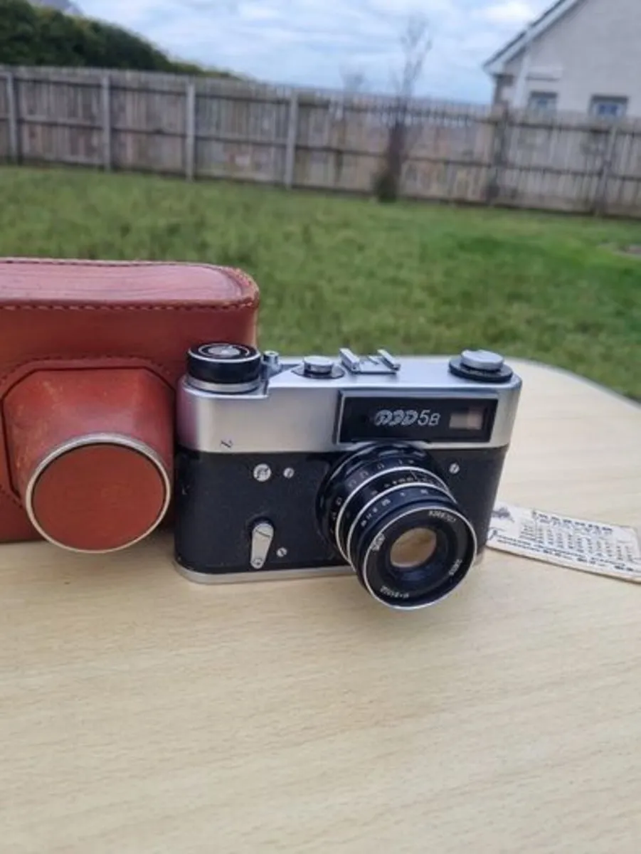 Vintage Soviet camera Fed 5B - Image 4