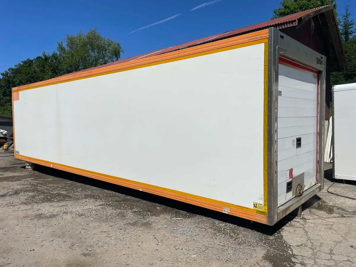 Insulated storage container - Image 1