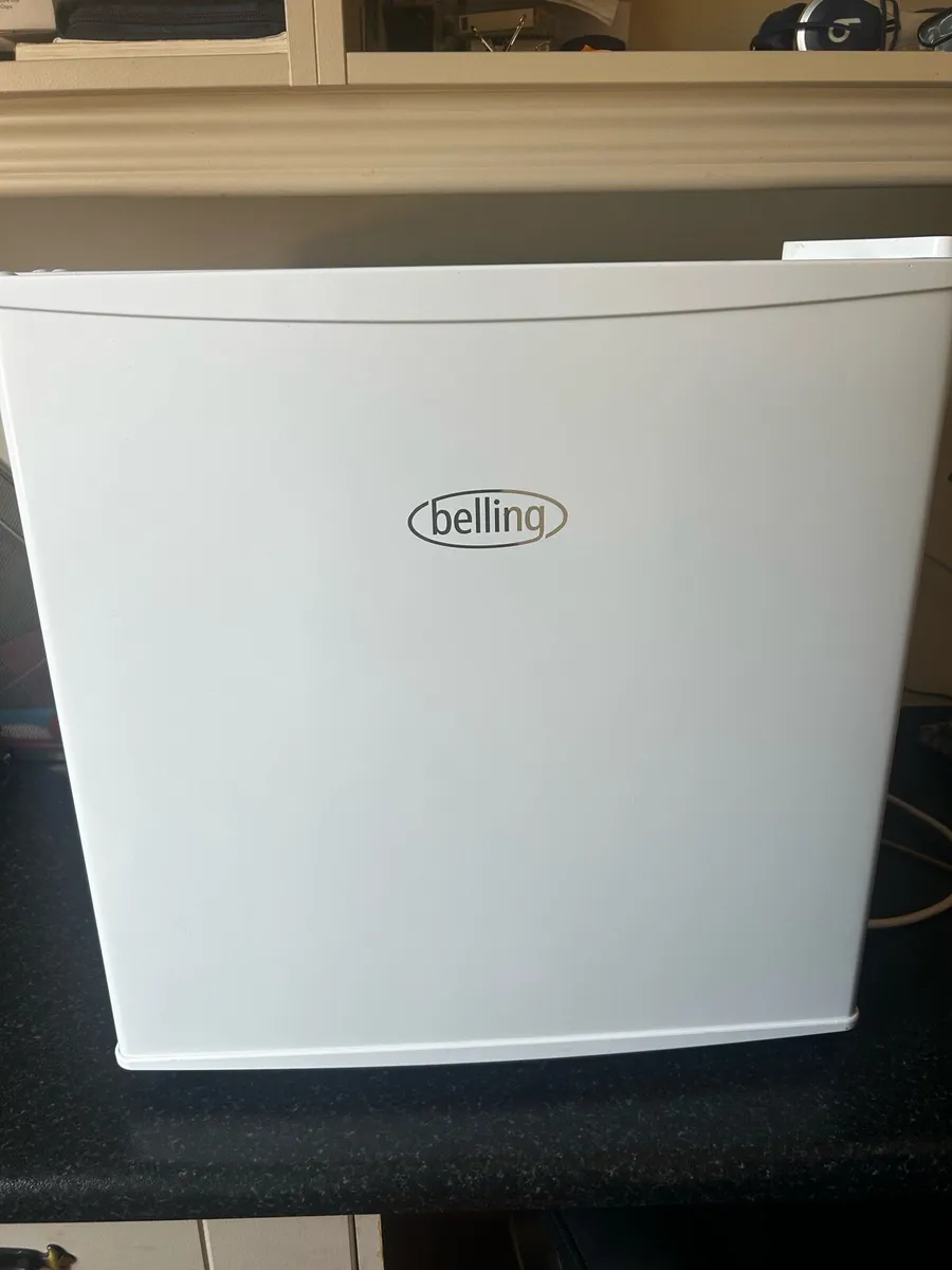 Counter top fridge - Image 2