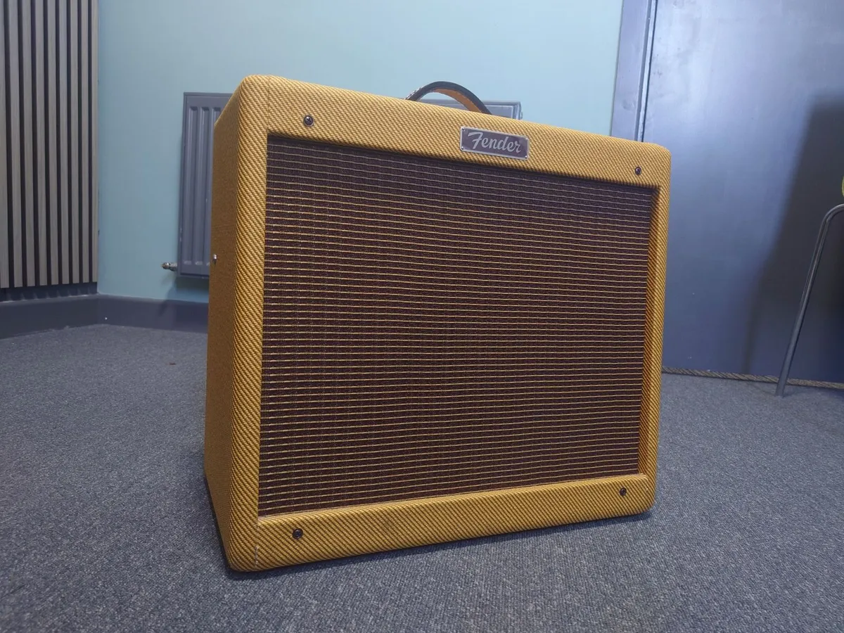 Fender Blues JR. Tweed W/ Vintage Style Footswitch - Image 4