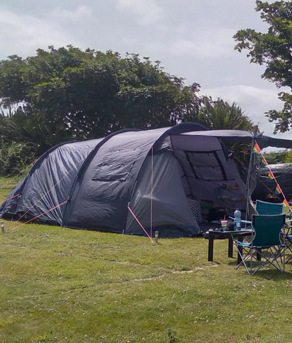 6 man tent - Image 1