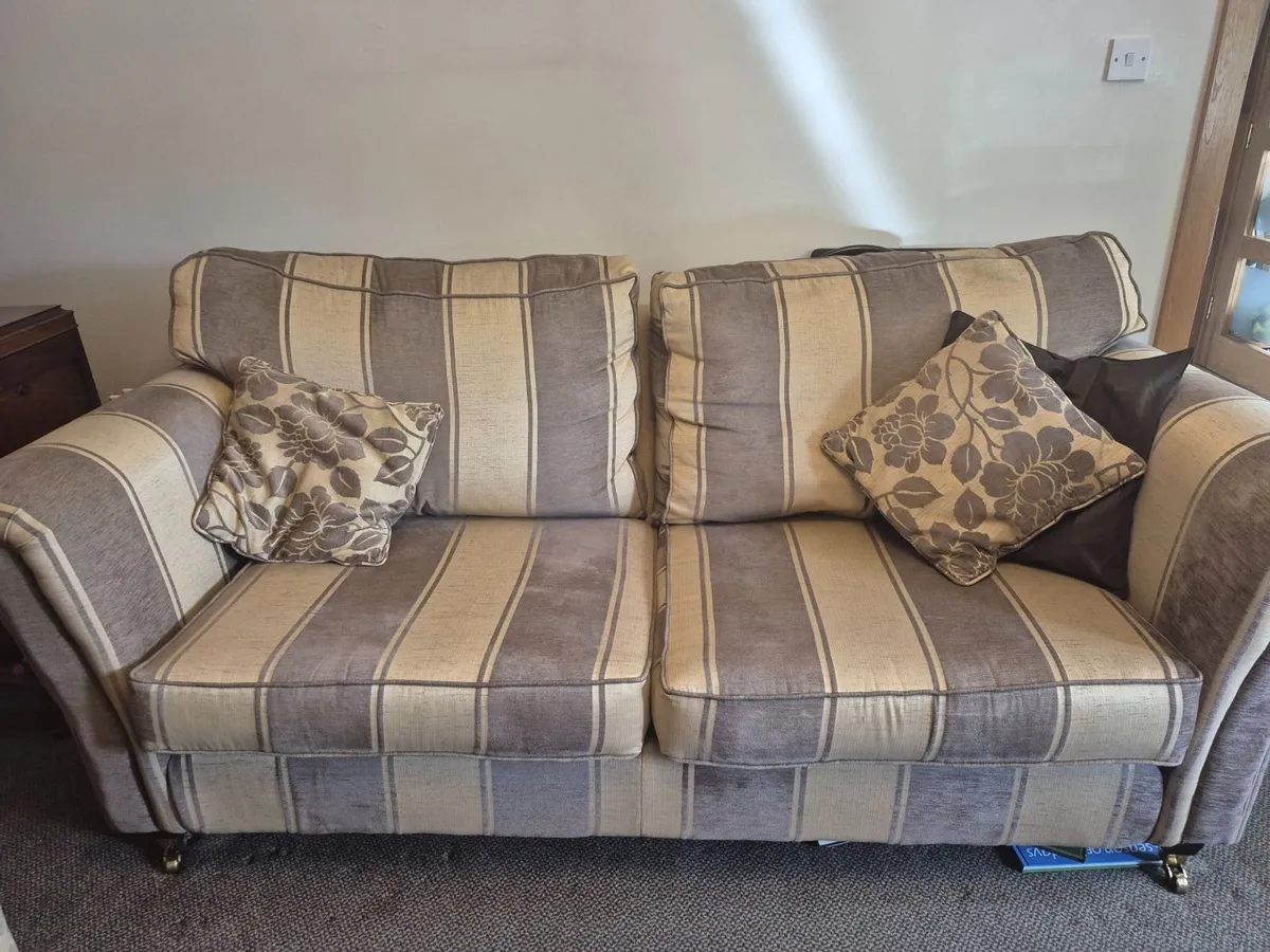 2 &3 seater Couch and Armchair - Image 2