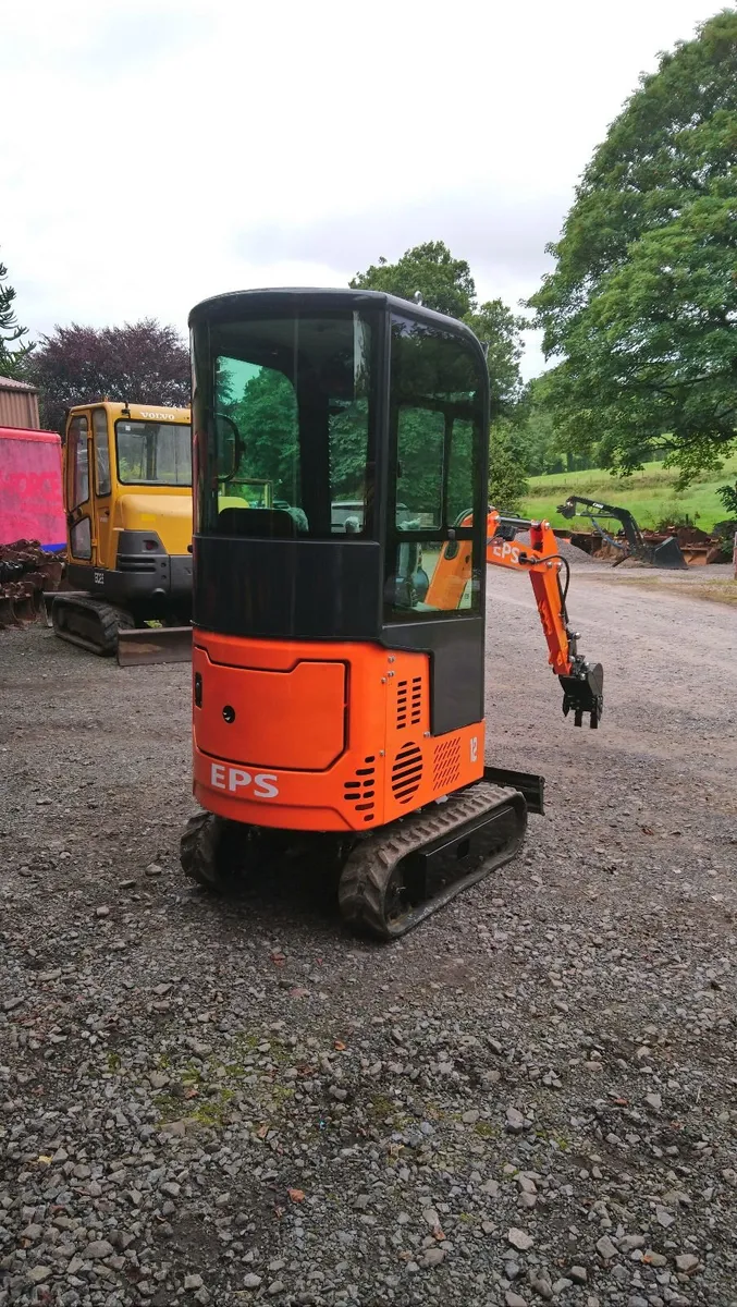 NEW EPS 12 MINI DIGGER - Image 3