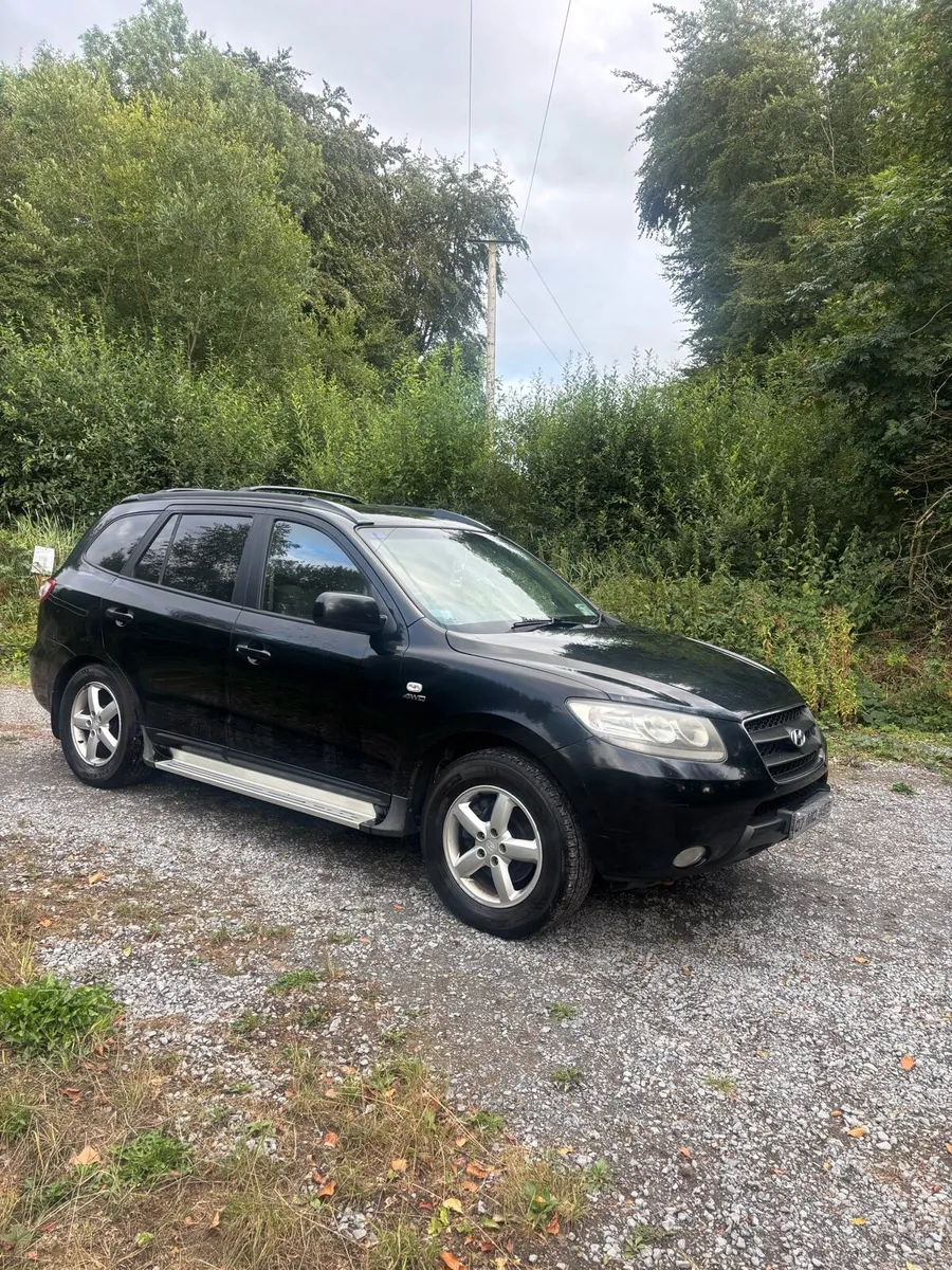 Hyundai Santa Fe - Image 1