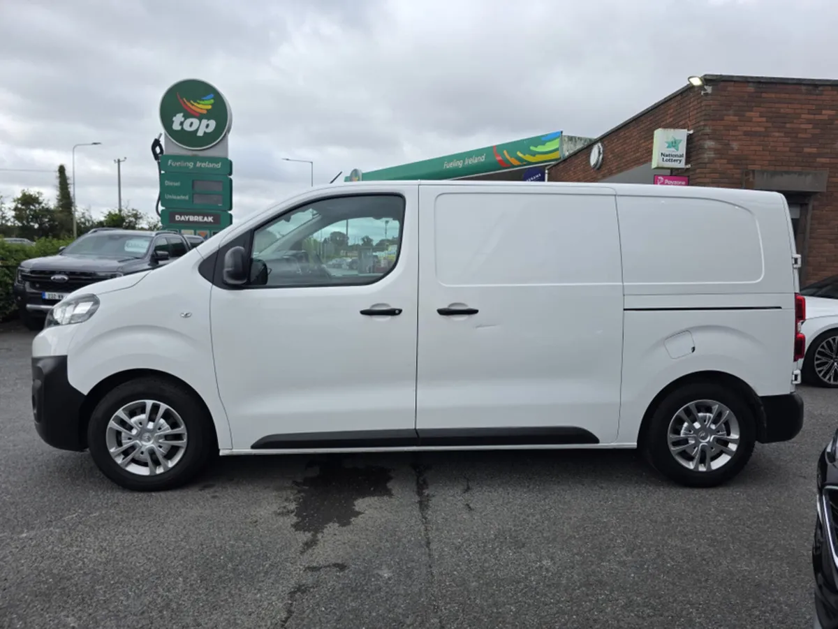 Citroen Dispatch ENT 1.5 BLUEHDI 120 MWB 4DR - Image 2