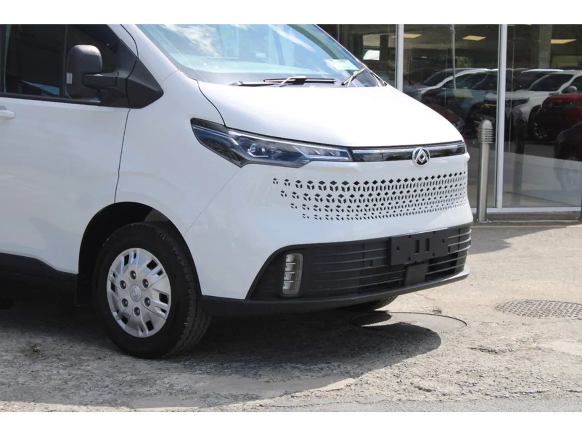 Maxus DELIVER 7 D7 2.0 Diesel + 5 Year Warranty - Image 2