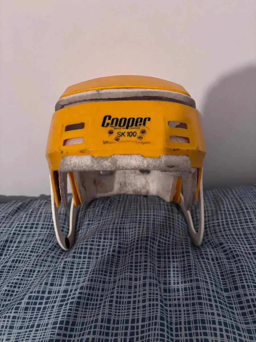 Oldstyle yellow non stitch - Image 1