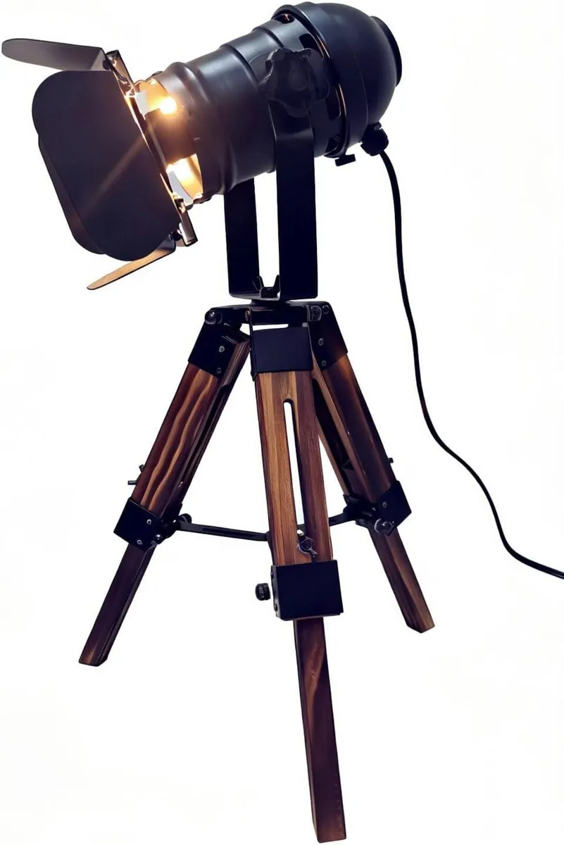 Industrial Tripod Floor Lamp Stand Lights 5m Cable - Image 1