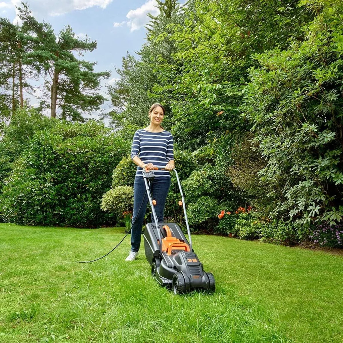 1000W 32CM Electric Rotary Mower - Image 3