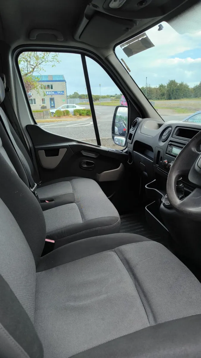 Renault Master 161 RWD Long Base 230 k Km New Test - Image 3