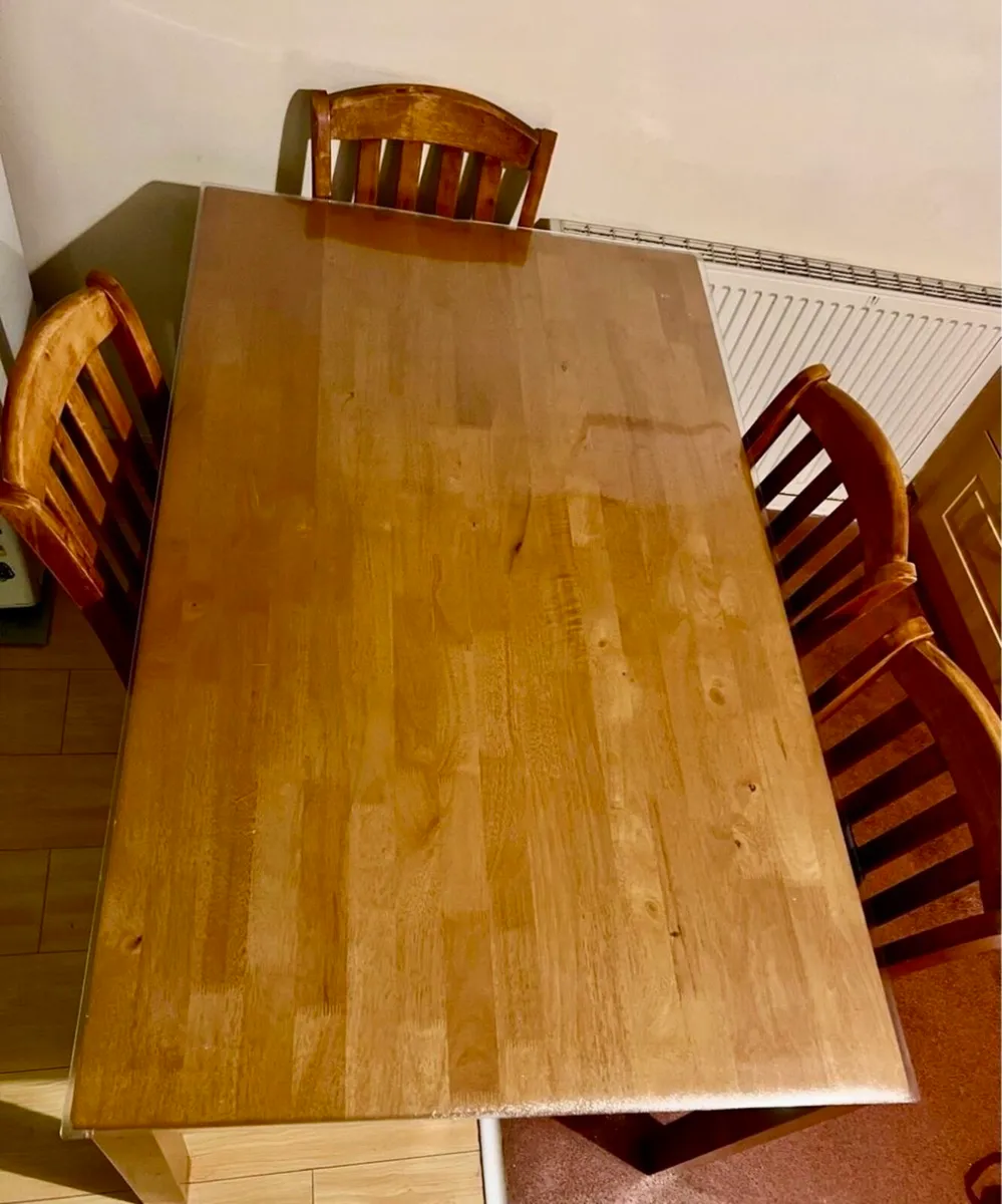 Dining Table and 6 chairs - Image 3