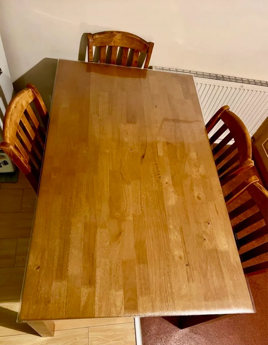 Dining Table and 6 chairs - Image 4
