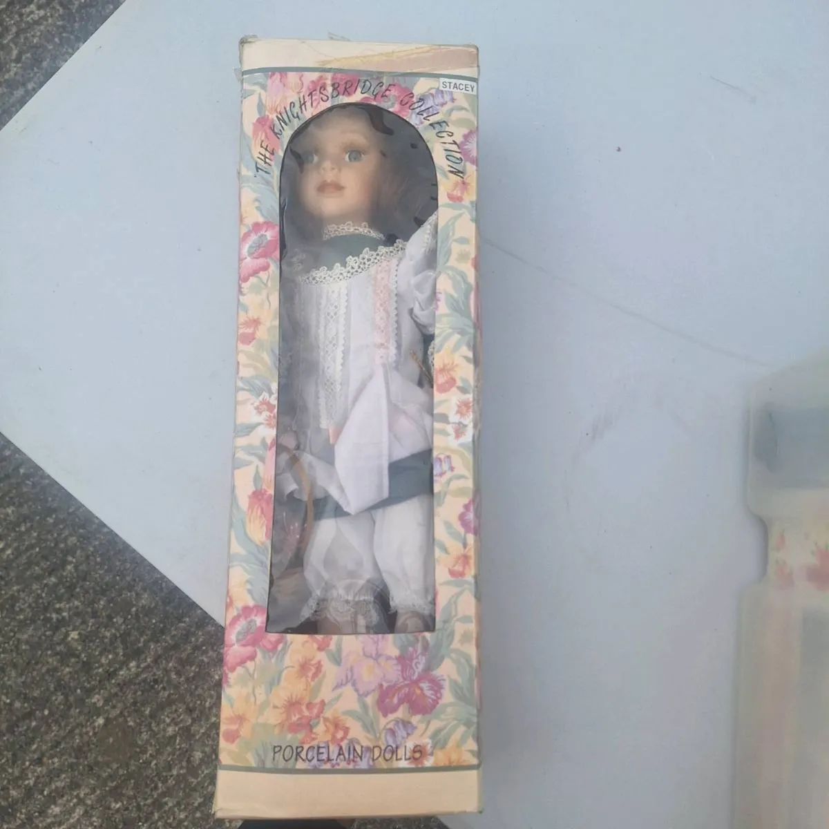 Porcelain dolls - Image 1