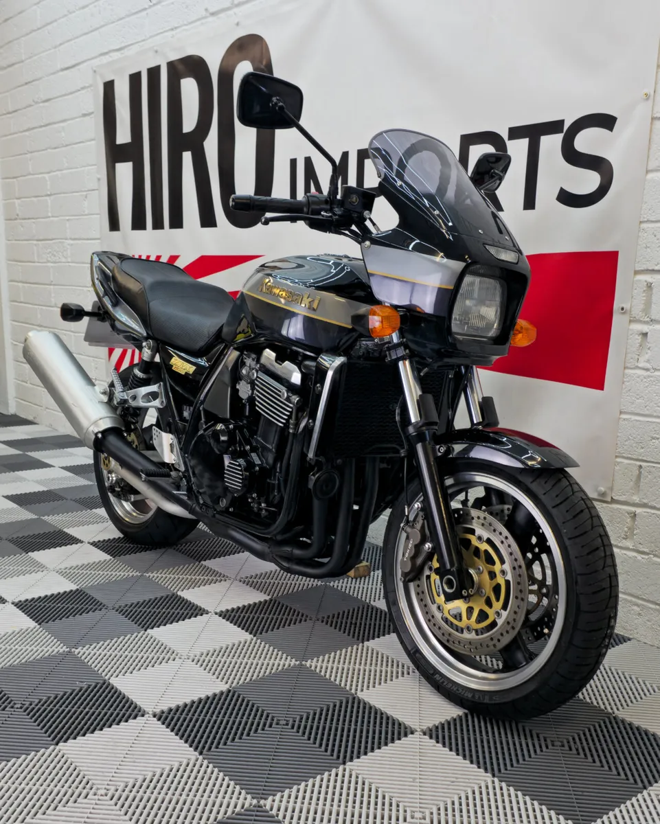 2001 Kawasaki ZRX1100R - Image 2