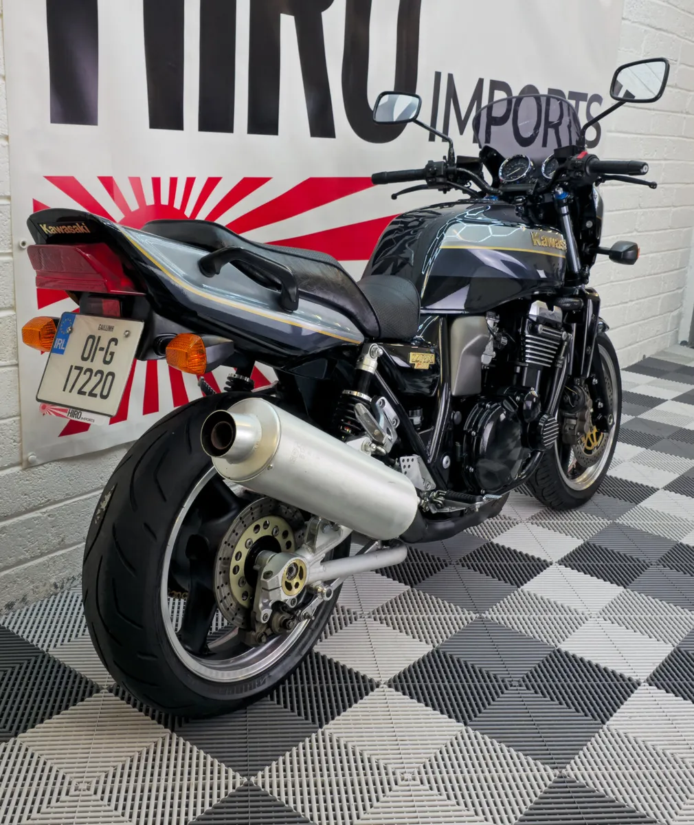 2001 Kawasaki ZRX1100R - Image 3