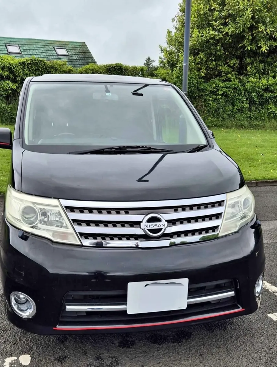 Automatic 2008 Nissan Serena Highway star - Image 1