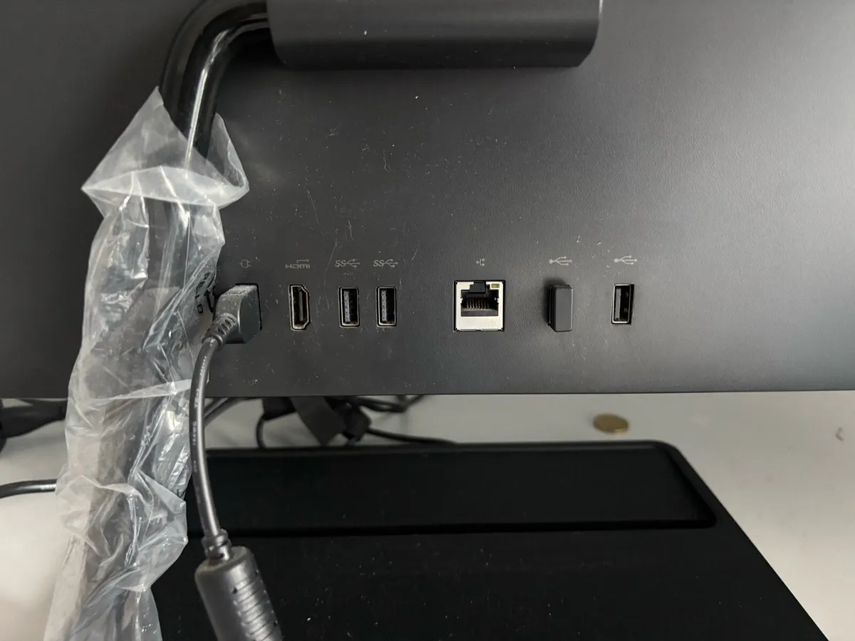 Lenovo IdeaCentre 3 AiO 27” PC Black 1TB - Image 4