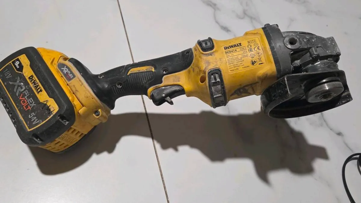 Dewalt DCG414 54V Grinder - Image 2