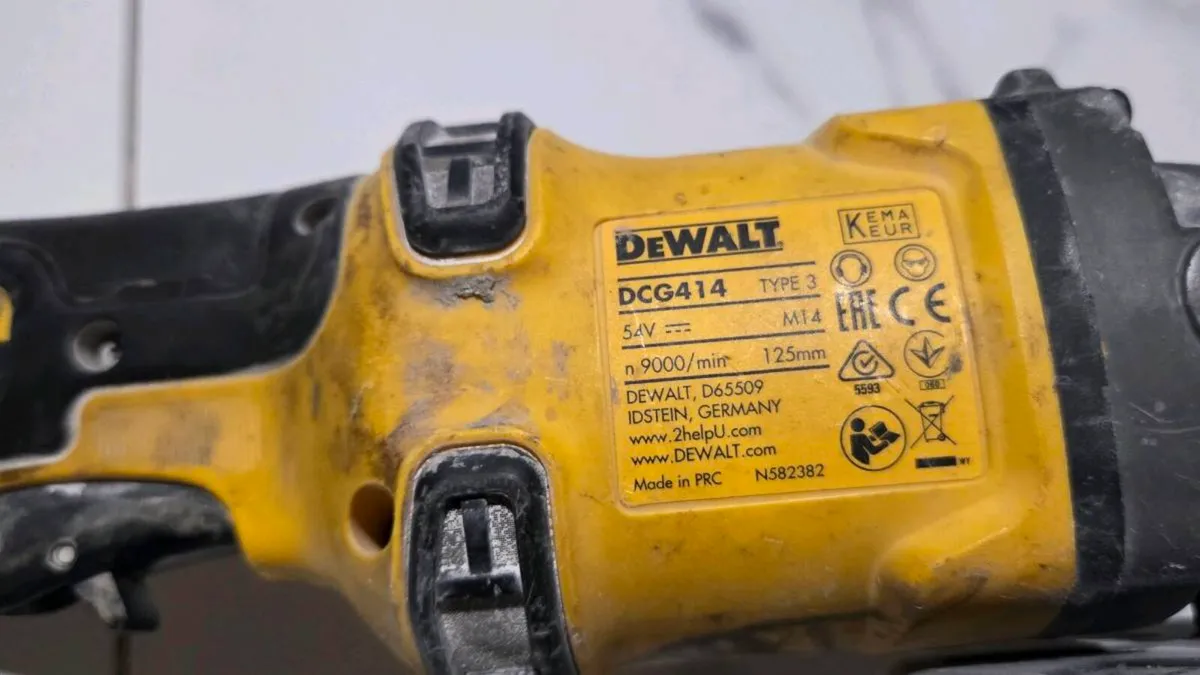 Dewalt DCG414 54V Grinder - Image 3