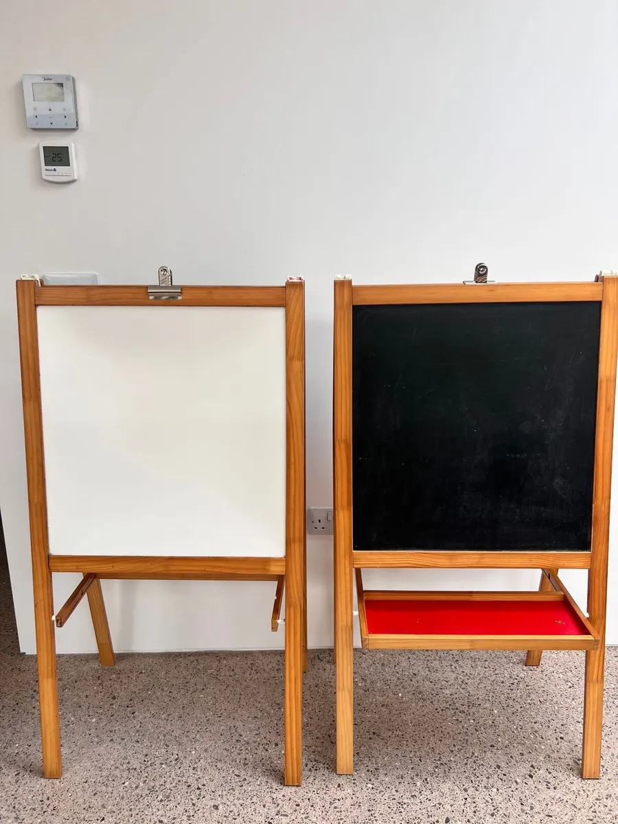Blackboard & whiteboard easel - Image 1