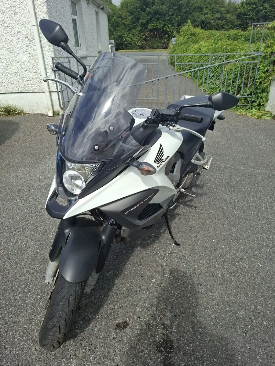 Honda VFR 800x Crossrunner - Image 4