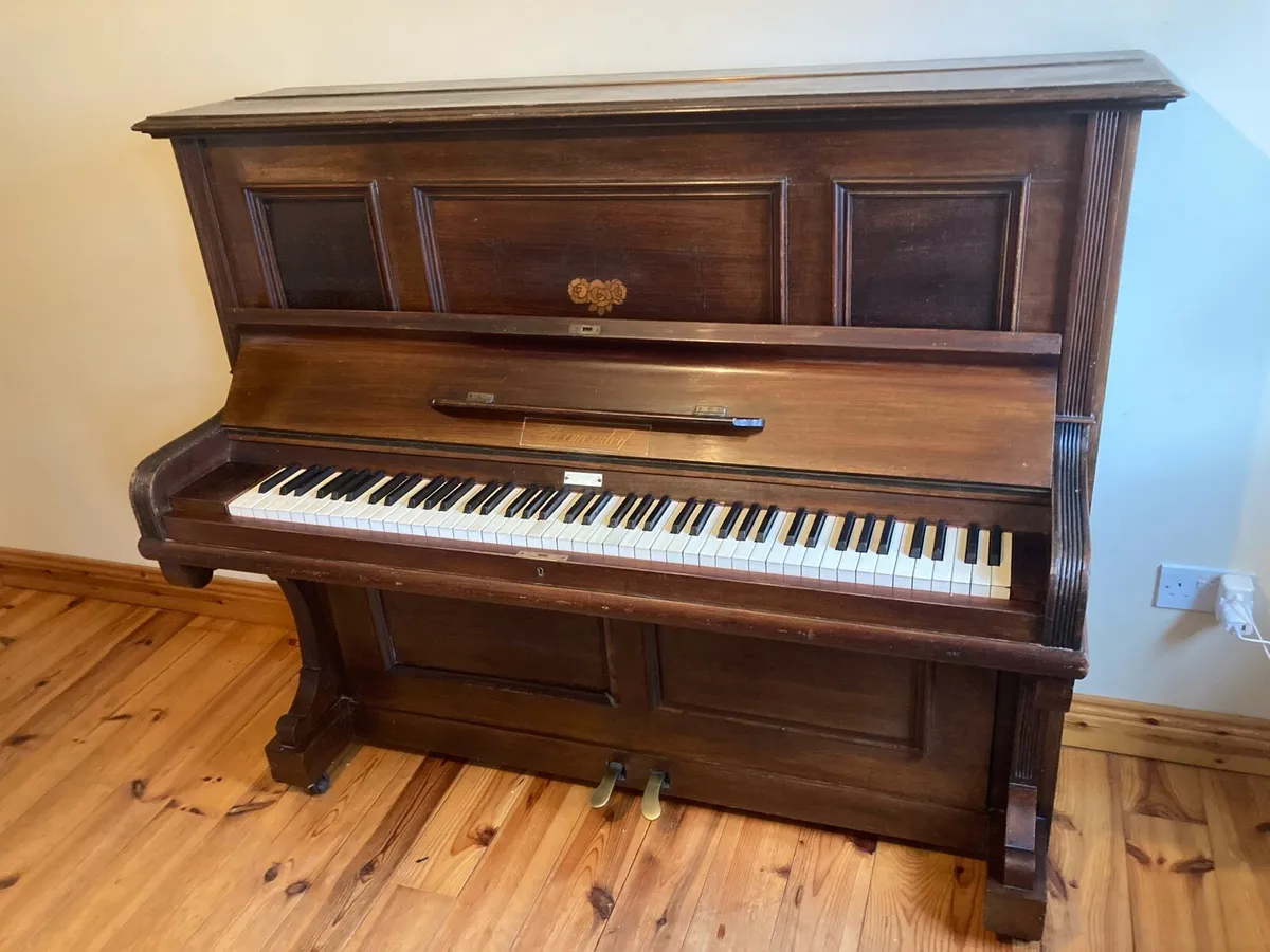 Piano - Image 2