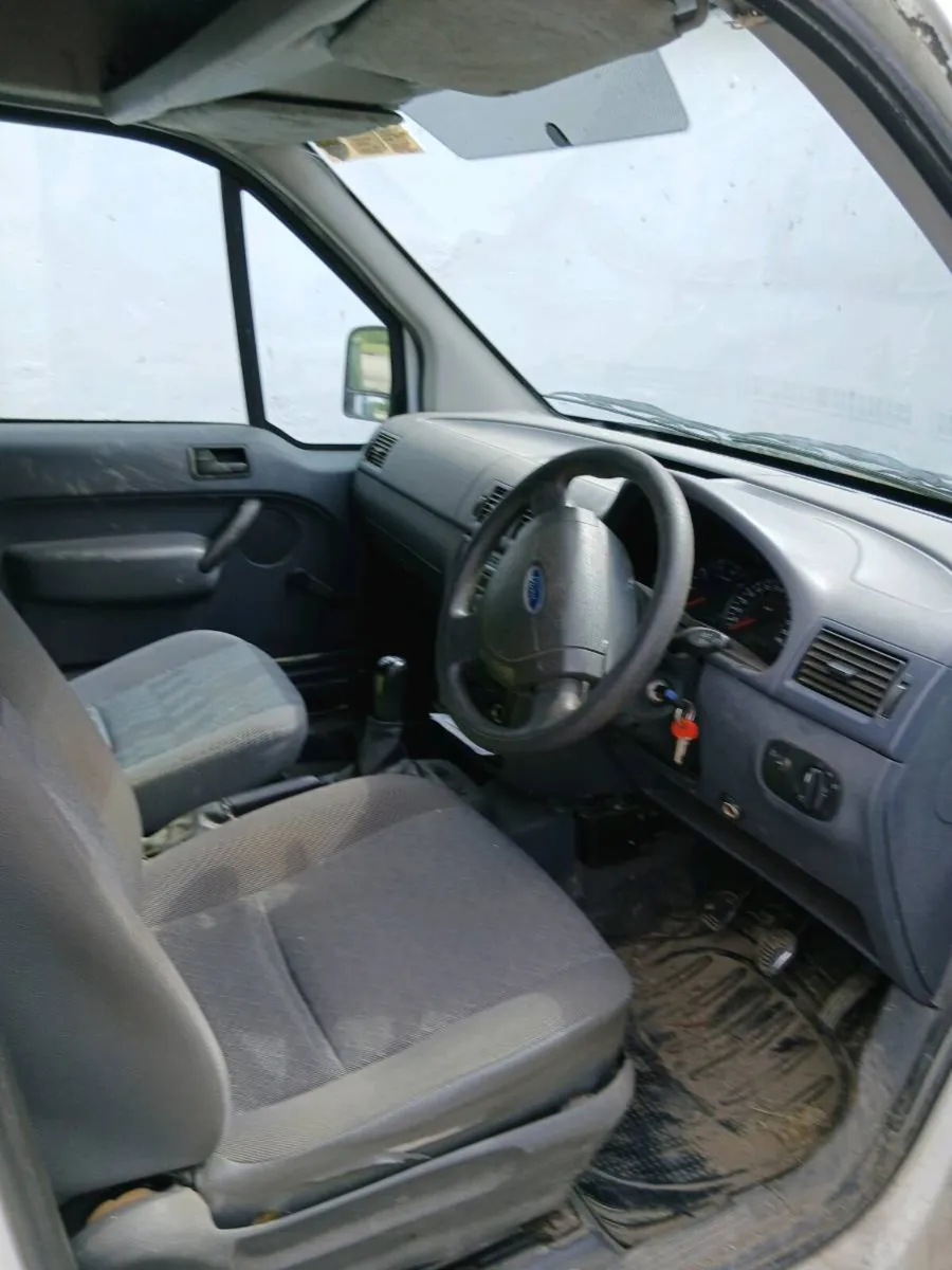 Ford Connect Van - Image 2