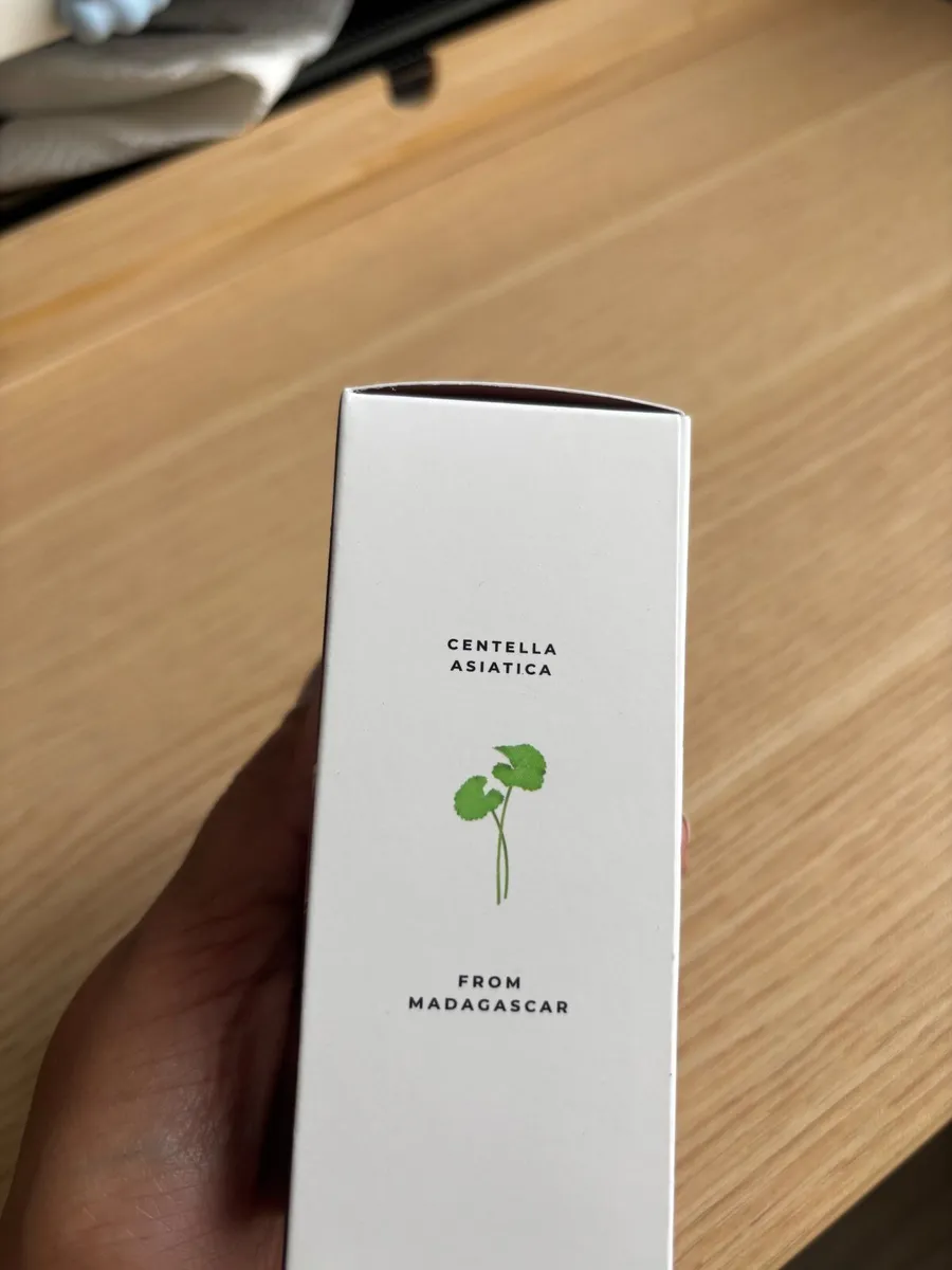 SKIN1004 Madagascar Centella Probio-Cica Ampoule - Image 3