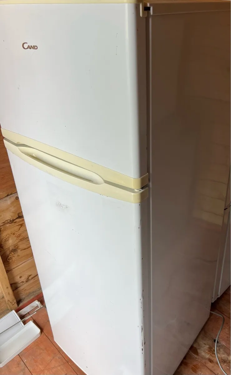 Fridge freezer - Image 2