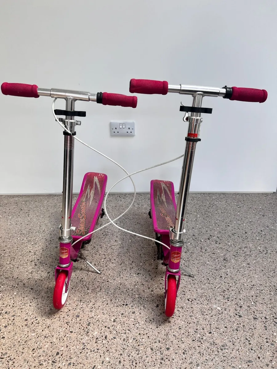 Kids Space Scooter - Image 2