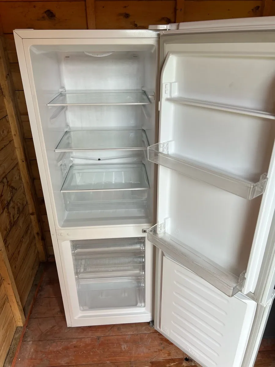 Fridge freezer - Image 4