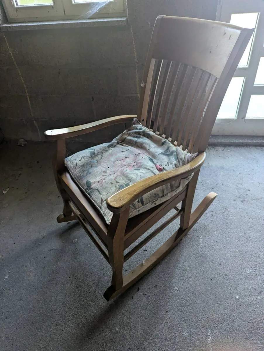 Beautiful wooden Rocking chair - Image 2