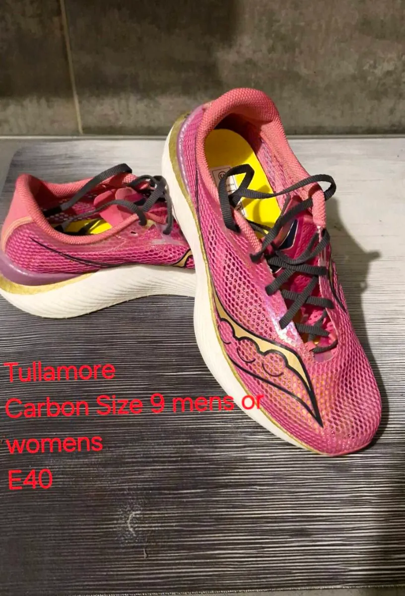Saucony carbon runners - Image 1