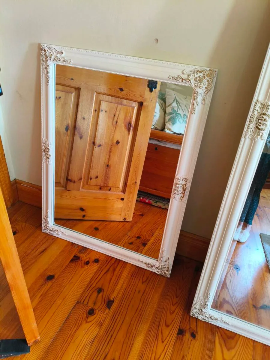 Lovely white gold mirror, New - Image 1
