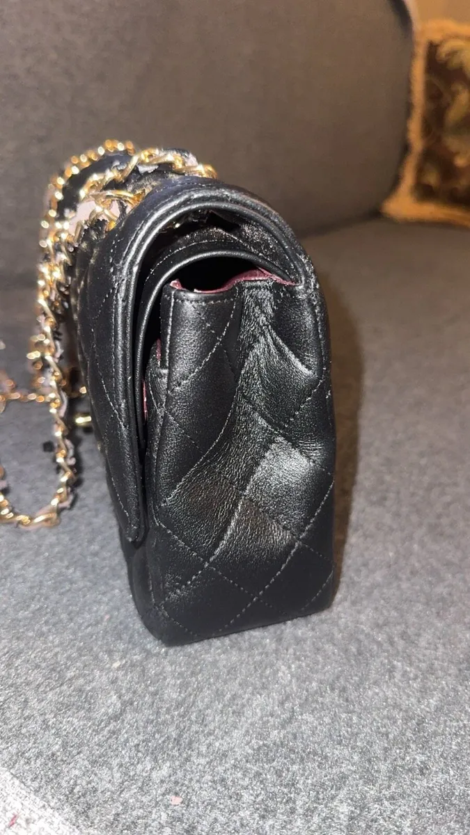 Chanel hand bag - Image 4