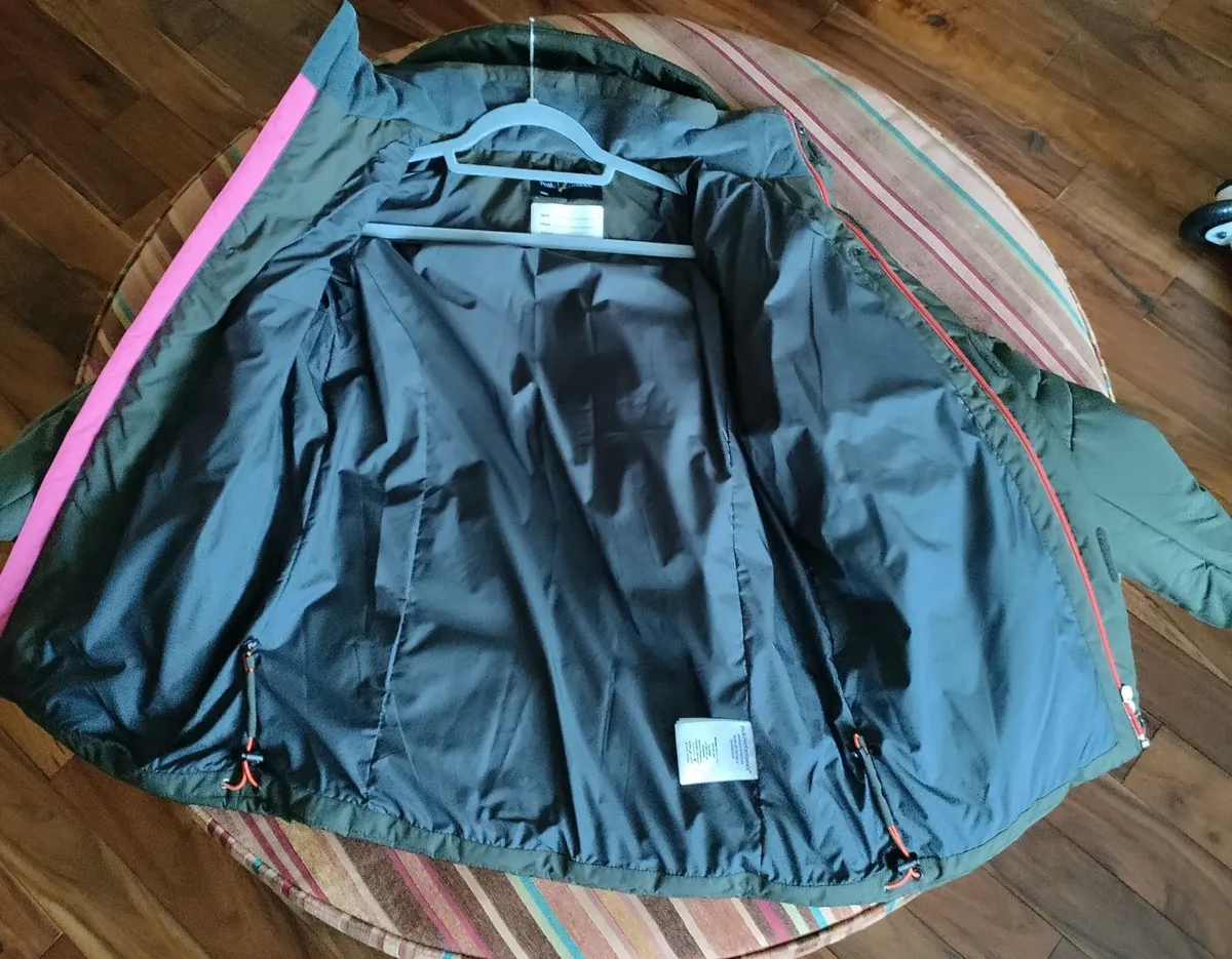 Peak Performance designer Ski jkt 170cm XXS New - Image 2