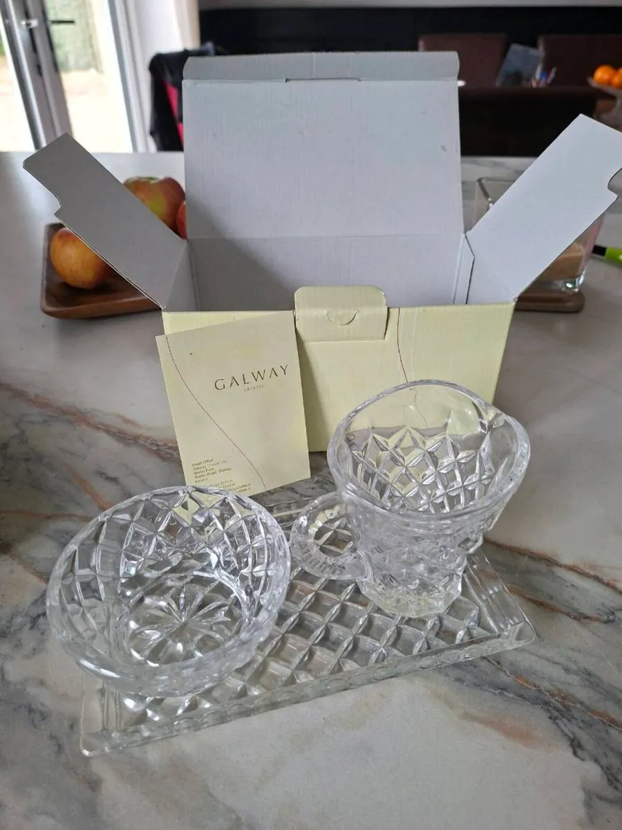 Galway crystal 3 piece set - Image 2