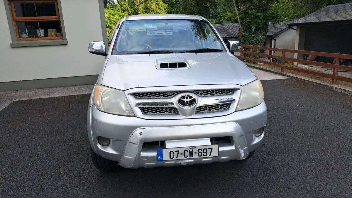 2007 toyota Hilux jeep - Image 4
