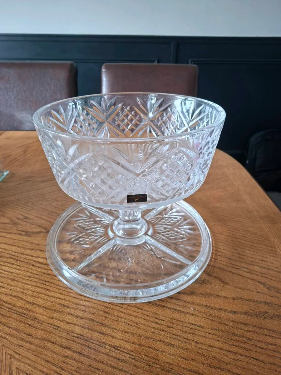 Stunnibg 4 in one Killarney crystal cake stand - Image 1
