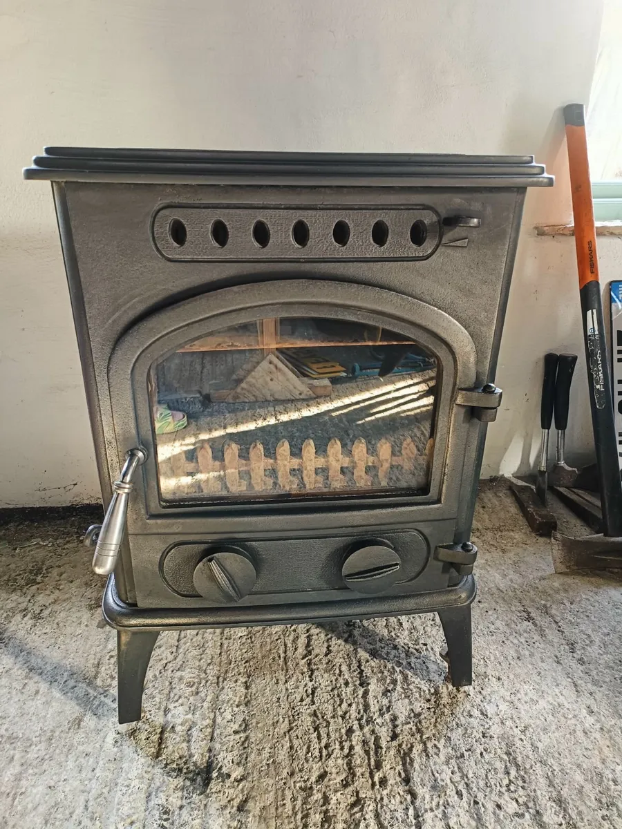 San Remo 8kwh Multi fuel stove. - Image 2