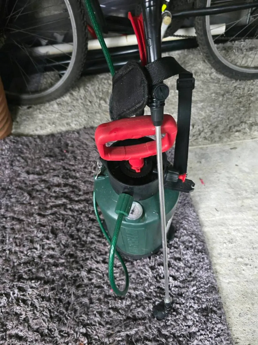 Water  sprayer - Image 2