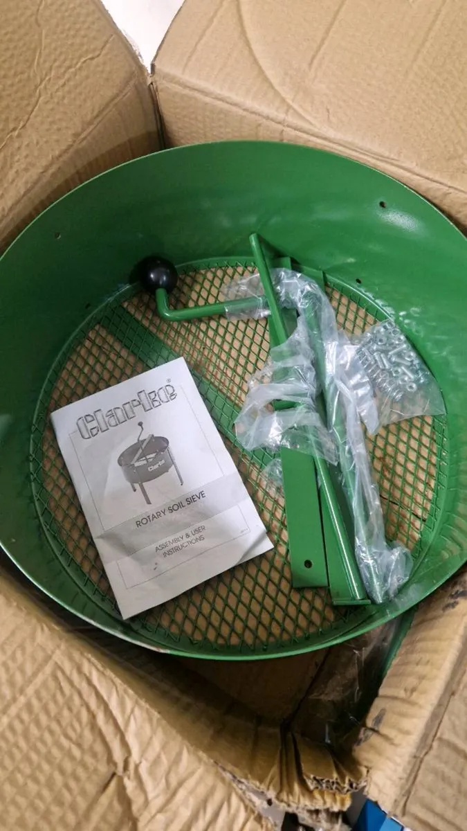 CLARKE ROTARY SOIL SIEVE — UNUSED
