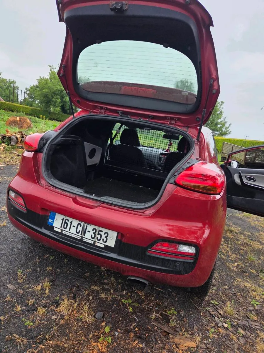 Kia Ceed Van - Image 3