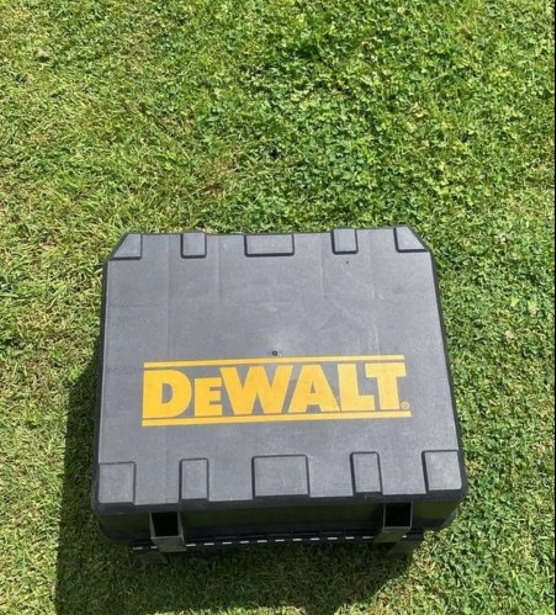 DeWalt 110V Circular Saw & Guide Rail - Image 4