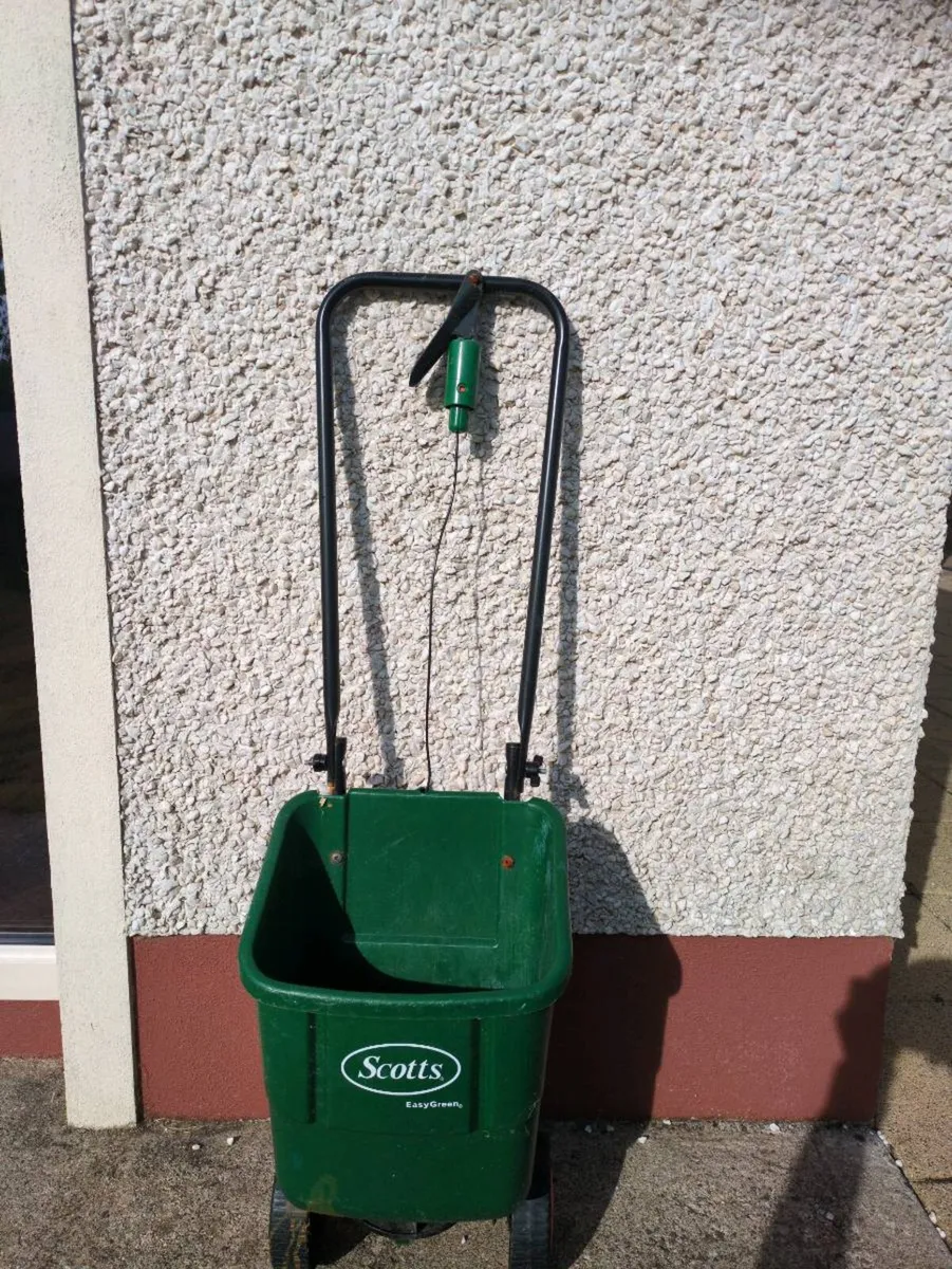 Grass seeder