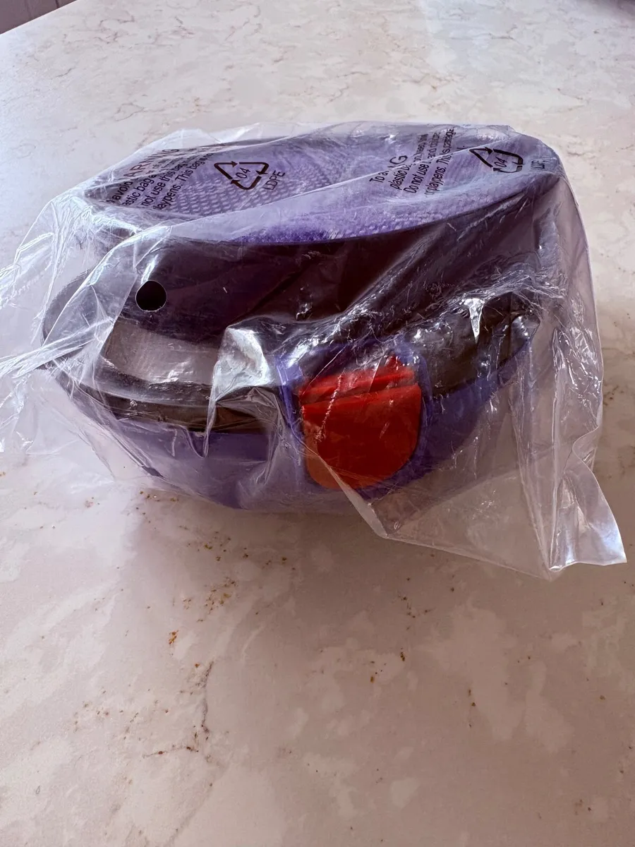 Dyson DC25 Upright Vacuum - Image 2