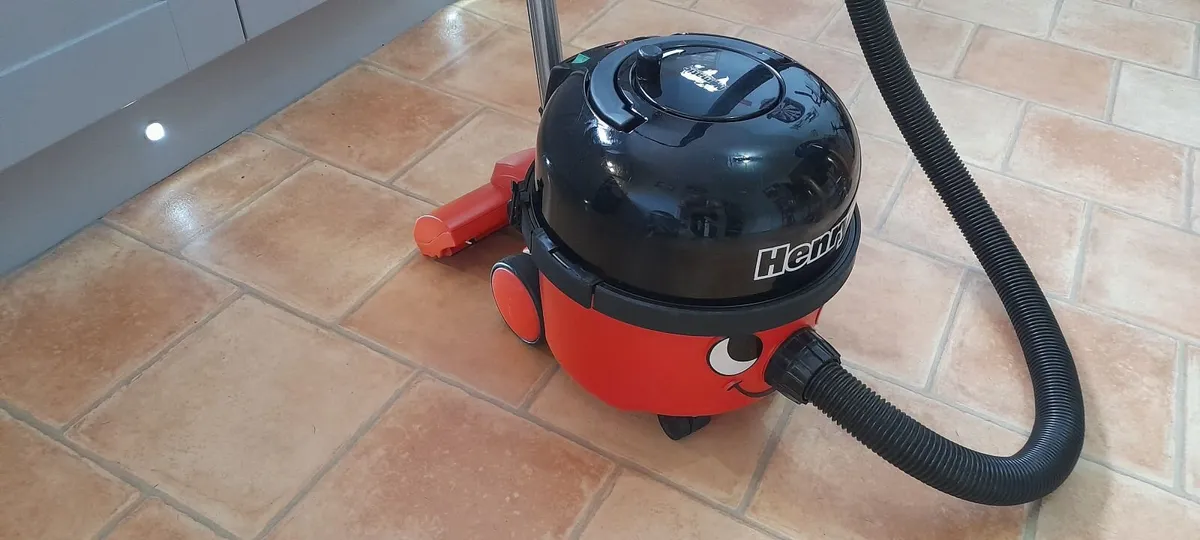 Henry vacuum cleaner - Image 2