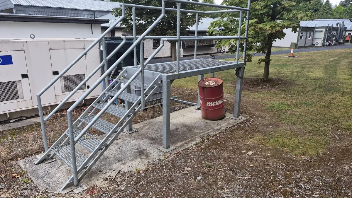 Stairs Galvanized Rostrum/Platform - Image 4
