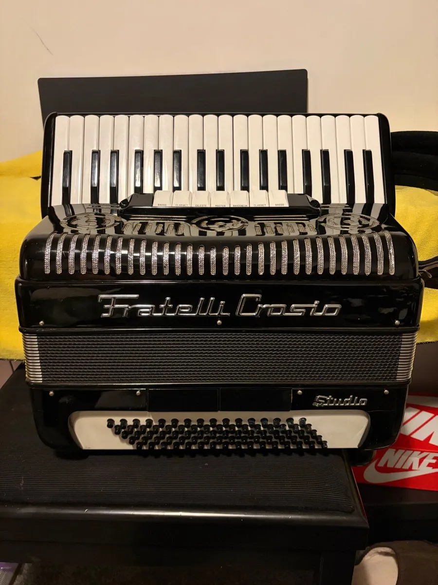 Fratelli Crosio accordion - Image 1