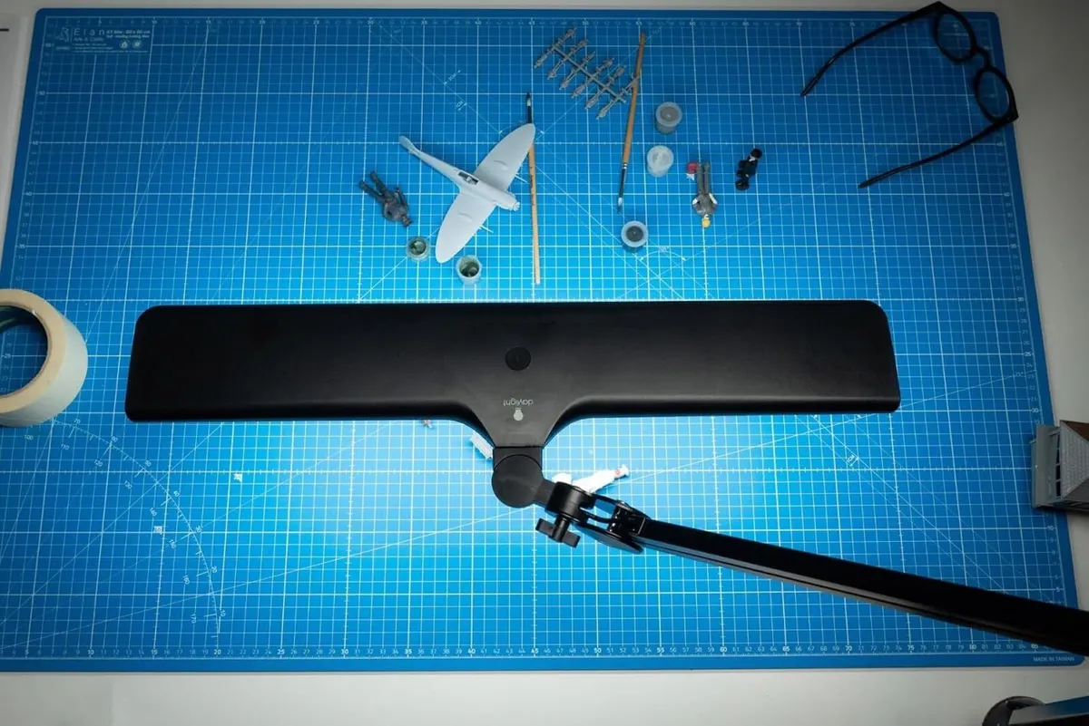 LED Desk Lamp Lux 6000K 95+ Cri Adjustable - Image 2